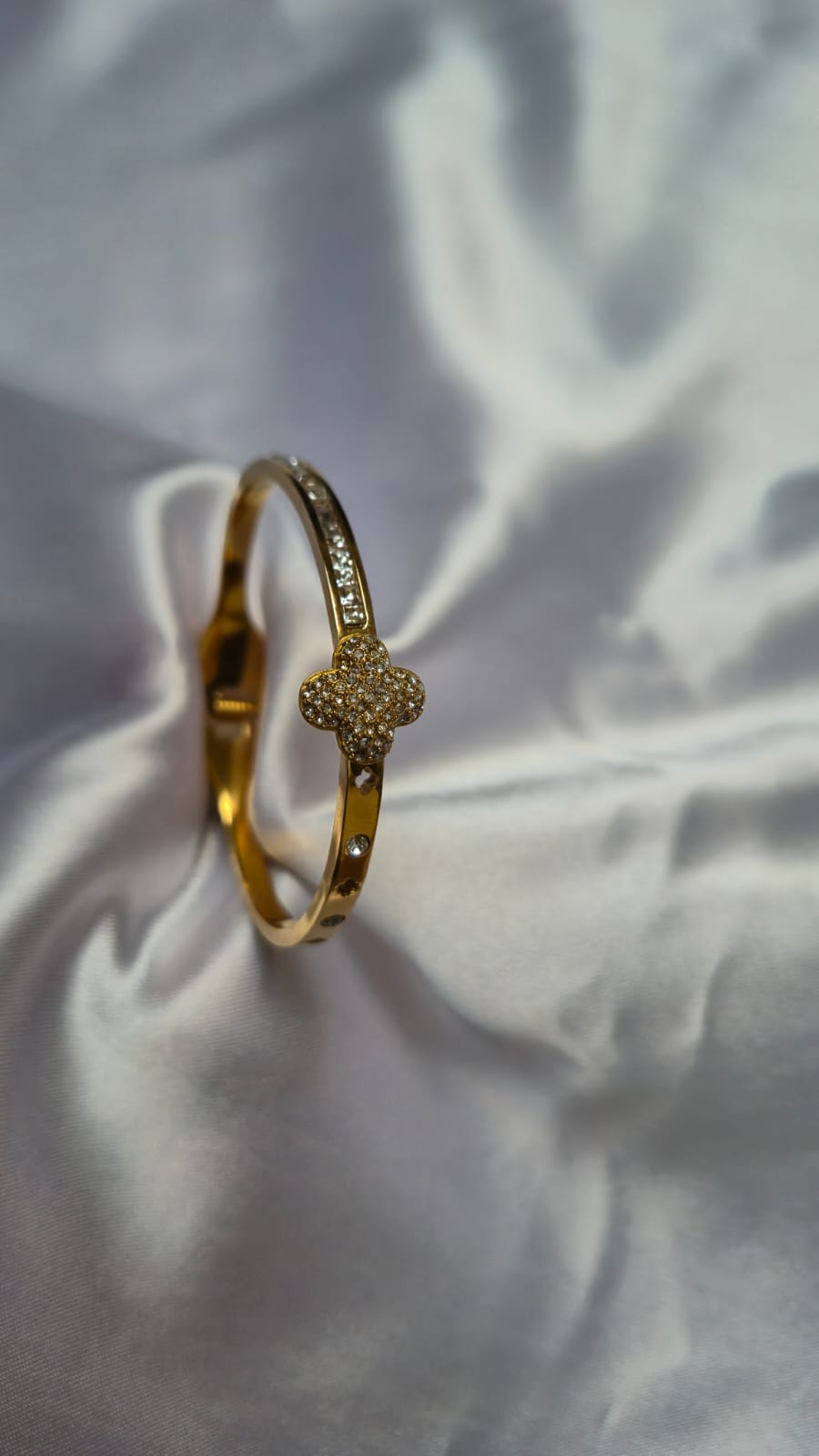 Flora Glow Bracelet
